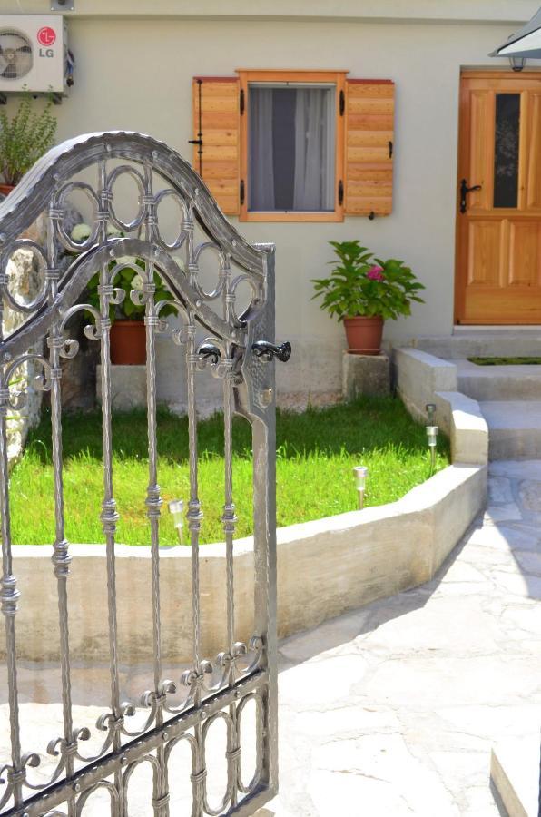 Apartment Romana *